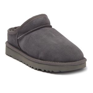 UGG SLIPPERS